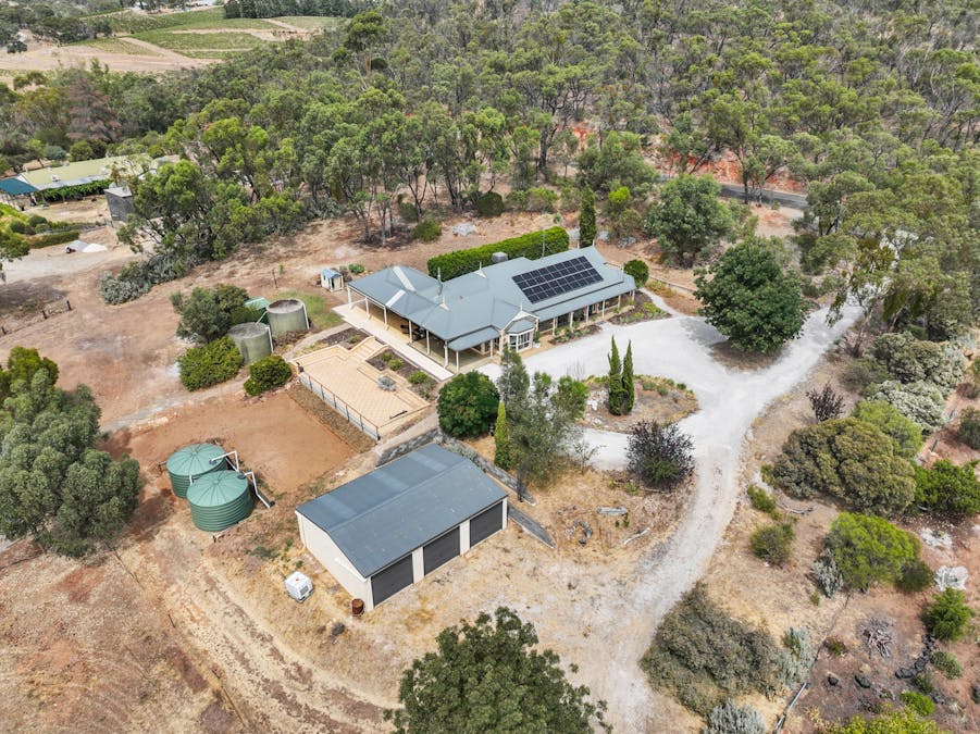 66 Neagles Rock Road, Clare, SA, 5453 - Image 30