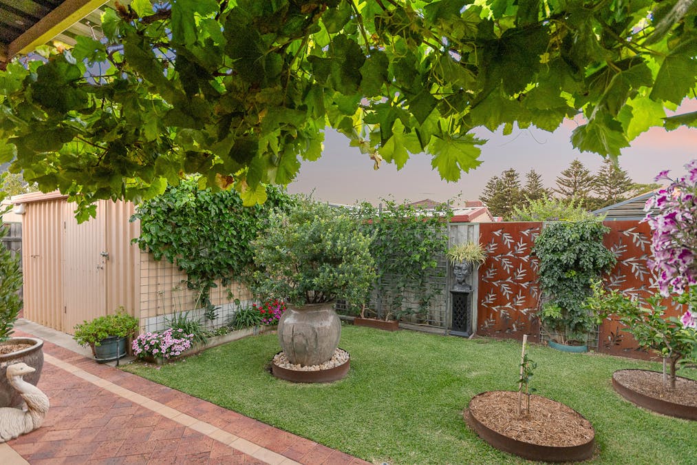 5 Boyle Avenue, Rockingham, WA, 6168 - Image 22