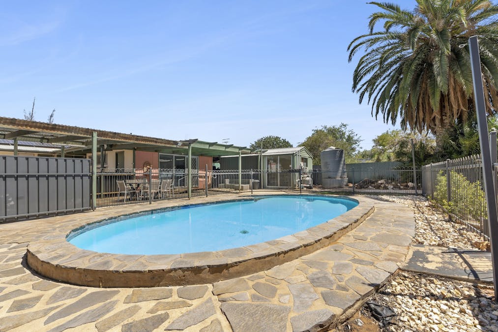 6 Aldenhoven Street, Berri, SA, 5343 - Image 11