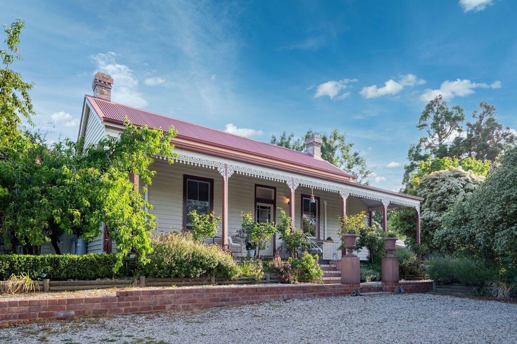 12 Albert Street, Alexandra, VIC, 3714 - Image 1