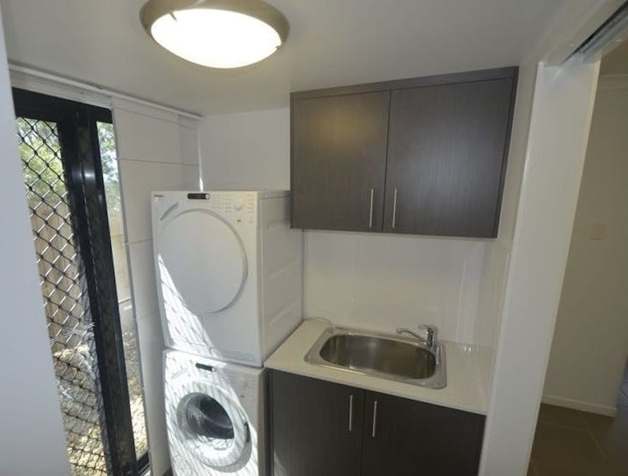 7/29-31 Ann Street, South Gladstone, QLD, 4680 - Image 5