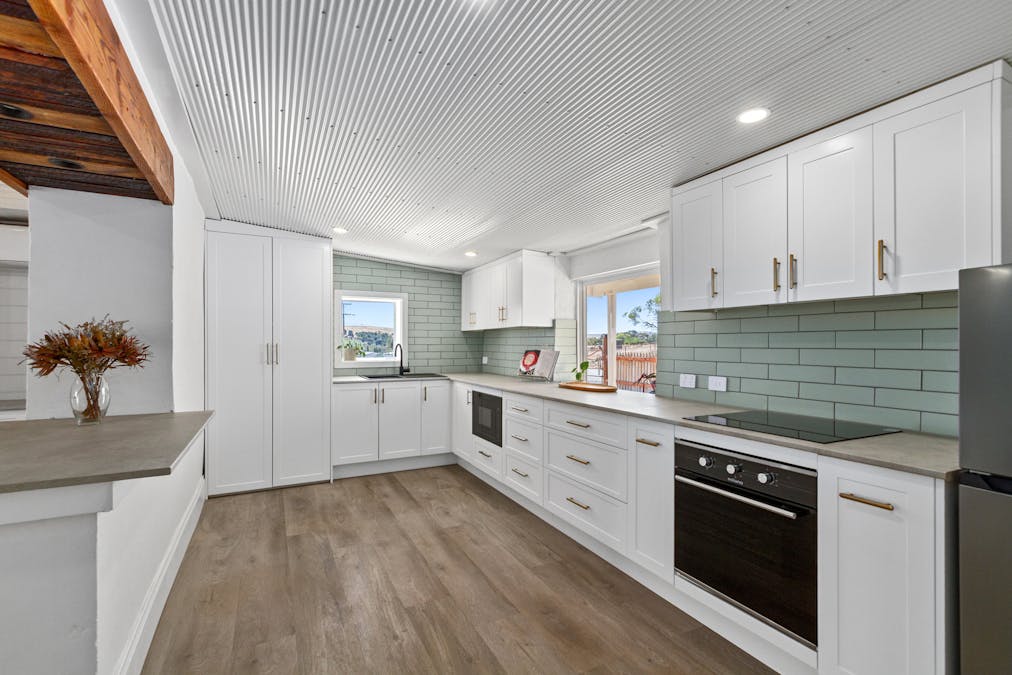 32 Paxton Terrace, Burra, SA, 5417 - Image 5