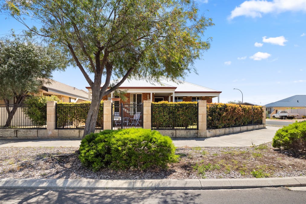 33 Ferndale Avenue, Dalyellup, WA, 6230 - Image 1