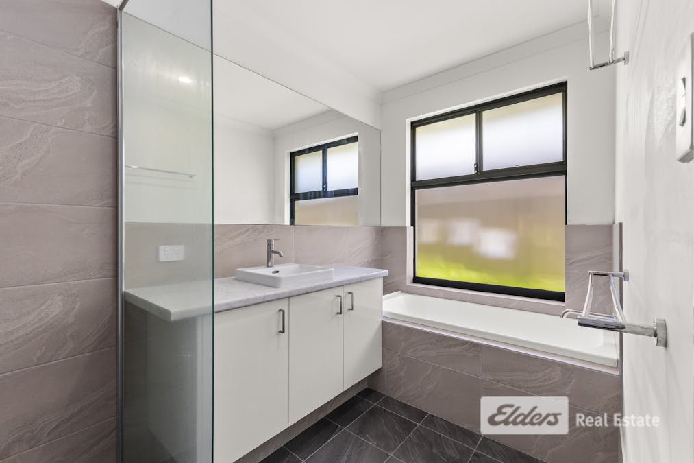 31 Atkins Road, Dalyellup, WA, 6230 - Image 6