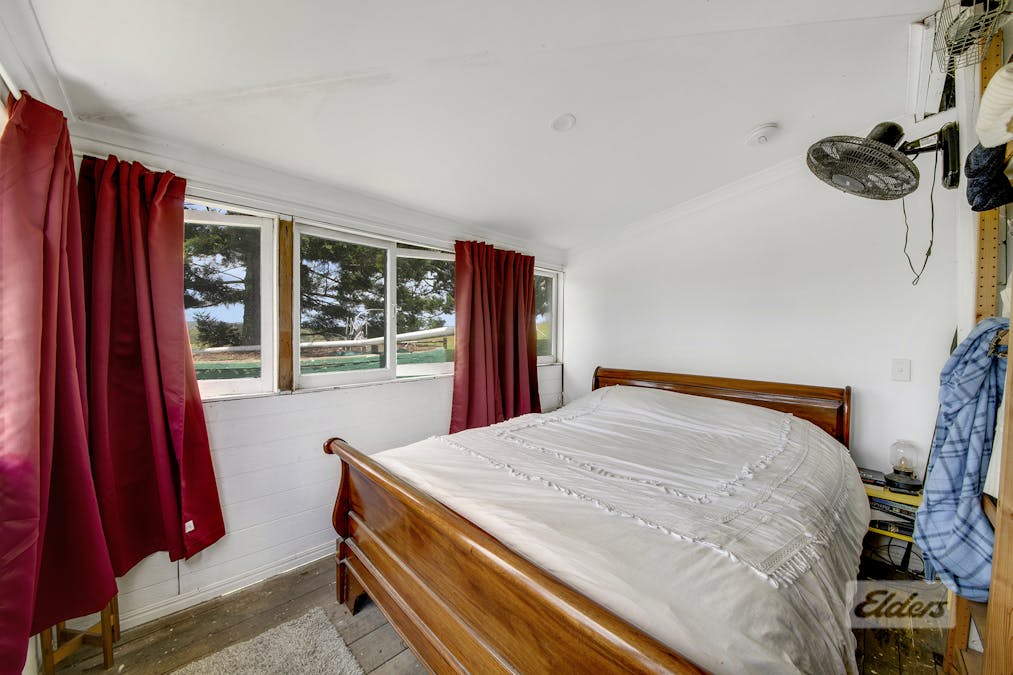415 The Narrows Road, Mount Larcom, QLD, 4695 - Image 8