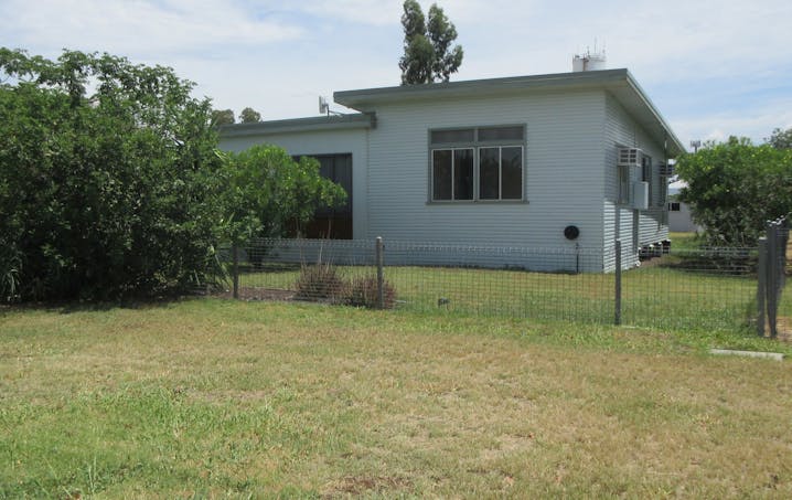 13 Binnie Street, Tara, QLD, 4421 - Image 1