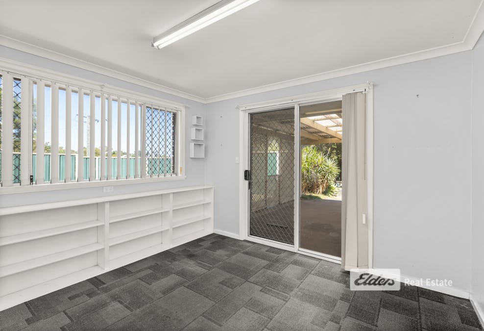 13 Francine Street, Australind, WA, 6233 - Image 10