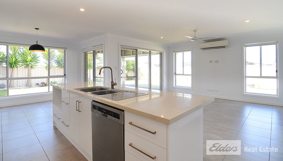 18 Alexander Tolmer Way, Robe, SA, 5276 - Image 4