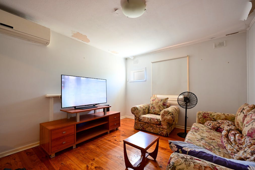 9 Smoker Street, Whyalla Norrie, SA, 5608 - Image 3