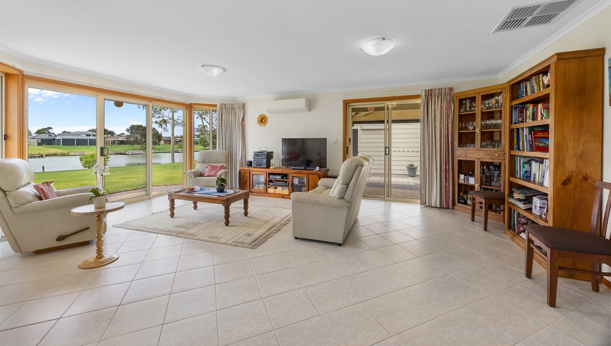 7 Seymour Drive, Wellington East, SA, 5259 - Image 11