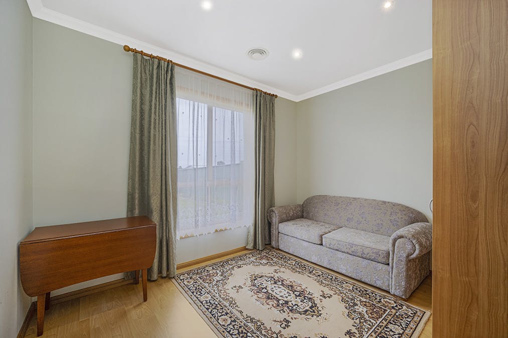 17 Dempster Drive, Hamilton, VIC, 3300 - Image 8