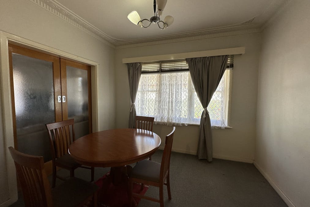 5 Charles Street, Katanning, WA, 6317 - Image 10