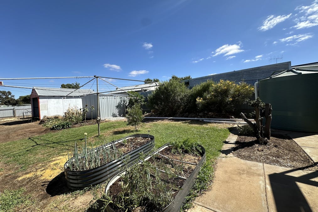 5 Charles Street, Katanning, WA, 6317 - Image 20