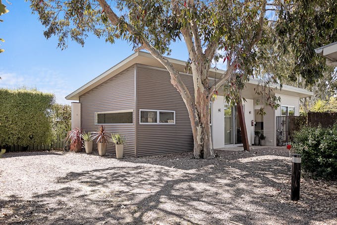 5/98 Wills Street, Dunkeld, VIC, 3294 - Image 1