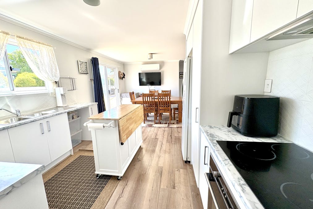 4 Heath Street, Wudinna, SA, 5652 - Image 2