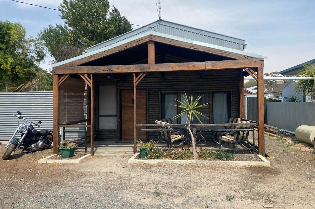 6 Devereux Street, Warracknabeal, VIC, 3393 - Image 1