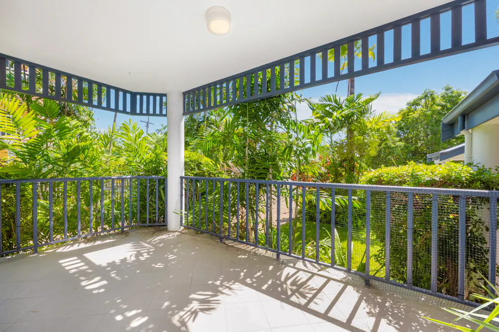 2/106 Eyre Street, North Ward, QLD, 4810 - Image 2