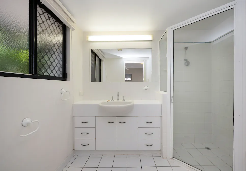 2/106 Eyre Street, North Ward, QLD, 4810 - Image 6