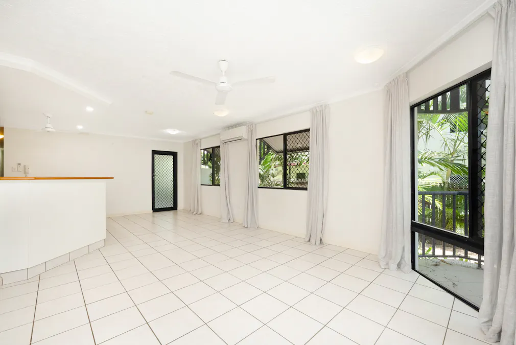 2/106 Eyre Street, North Ward, QLD, 4810 - Image 8
