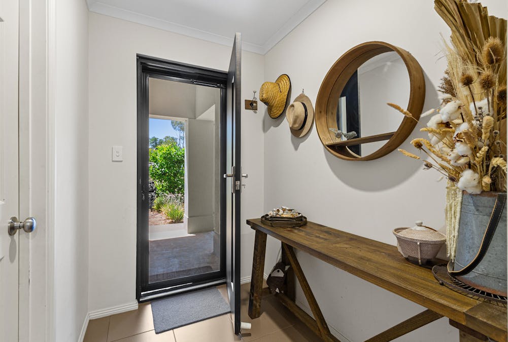 19 Pandappa Drive, Clare, SA, 5453 - Image 5