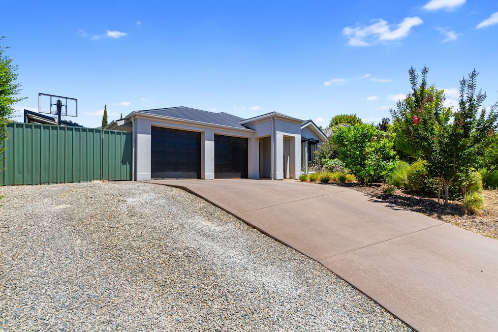 19 Pandappa Drive, Clare, SA, 5453 - Image 2
