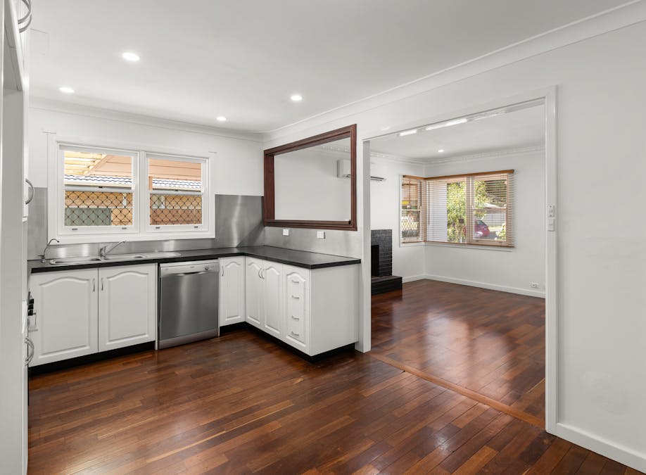 8 Sungrove Avenue, East Bunbury, WA, 6230 - Image 9