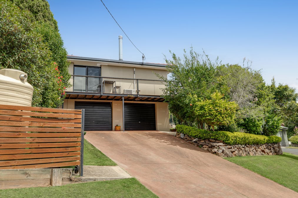 12 Beck Street, Mount Lofty, QLD, 4350 - Image 21