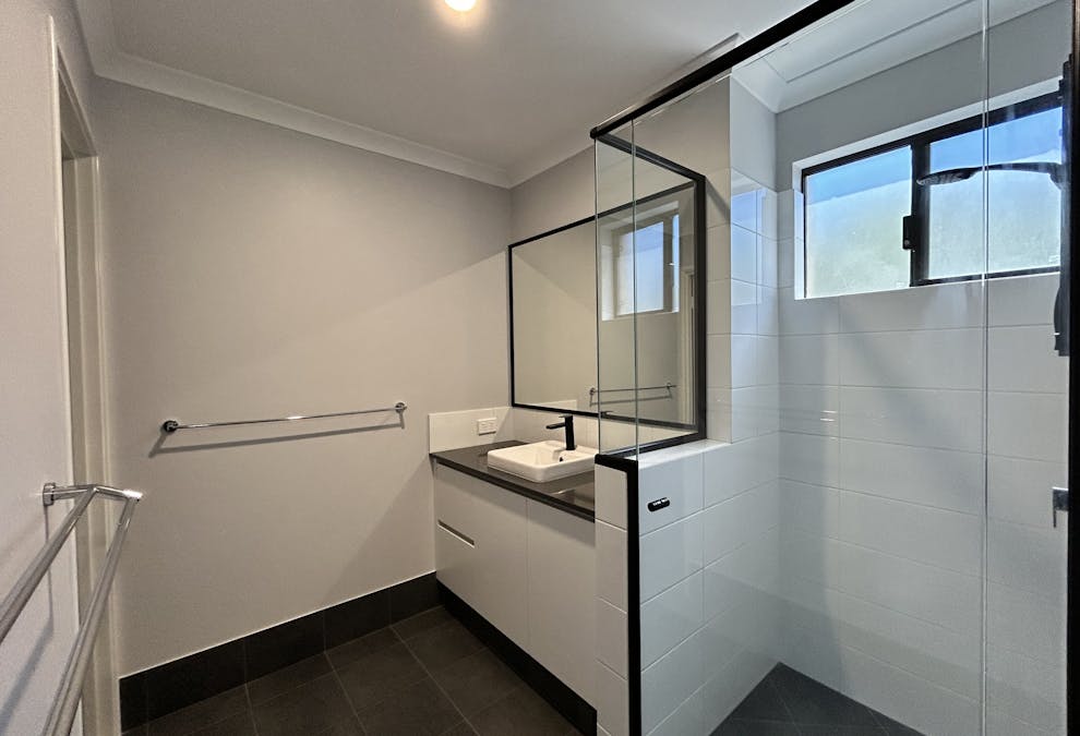 25 Canter Circuit, South Bunbury, WA, 6230 - Image 4