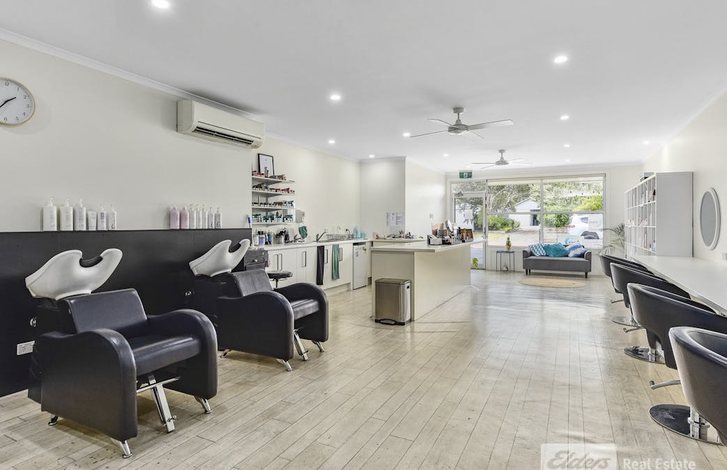 Shop 2/24 Holland Street, Kingston Se, SA, 5275 - Image 2