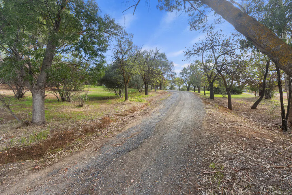 6 Bindarrah Road, Clare, SA, 5453 - Image 27