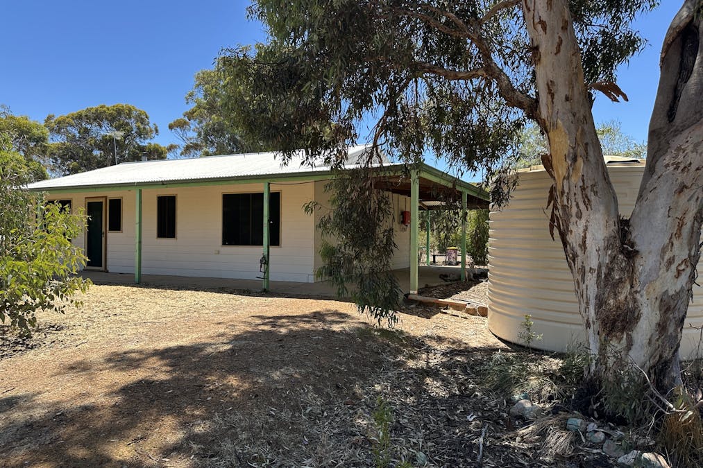 11 Carlton Street, Woodanilling, WA, 6316 - Image 11