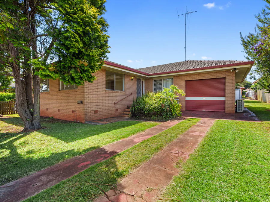 11 Rye Street, Wilsonton, QLD, 4350 - Image 16
