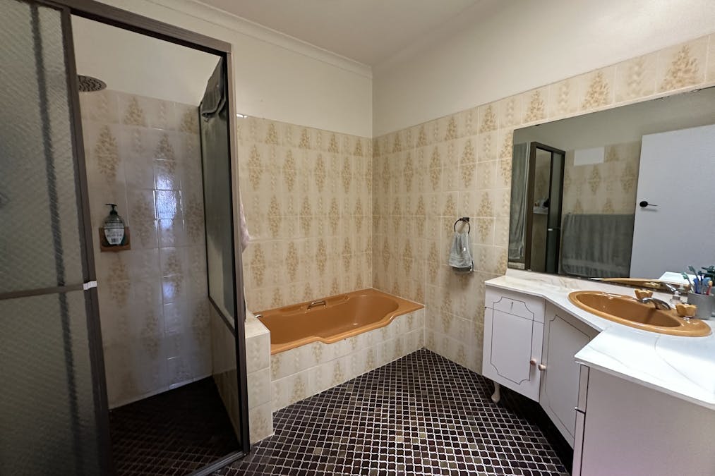 35 Braeside Road, Katanning, WA, 6317 - Image 21