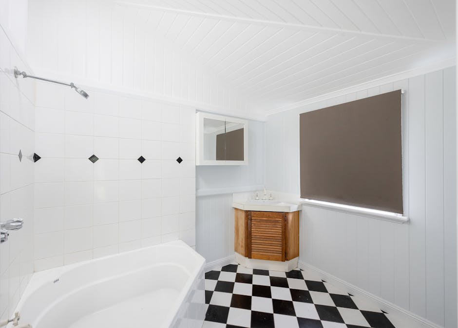 9 Bayne Street, West Gladstone, QLD, 4680 - Image 4