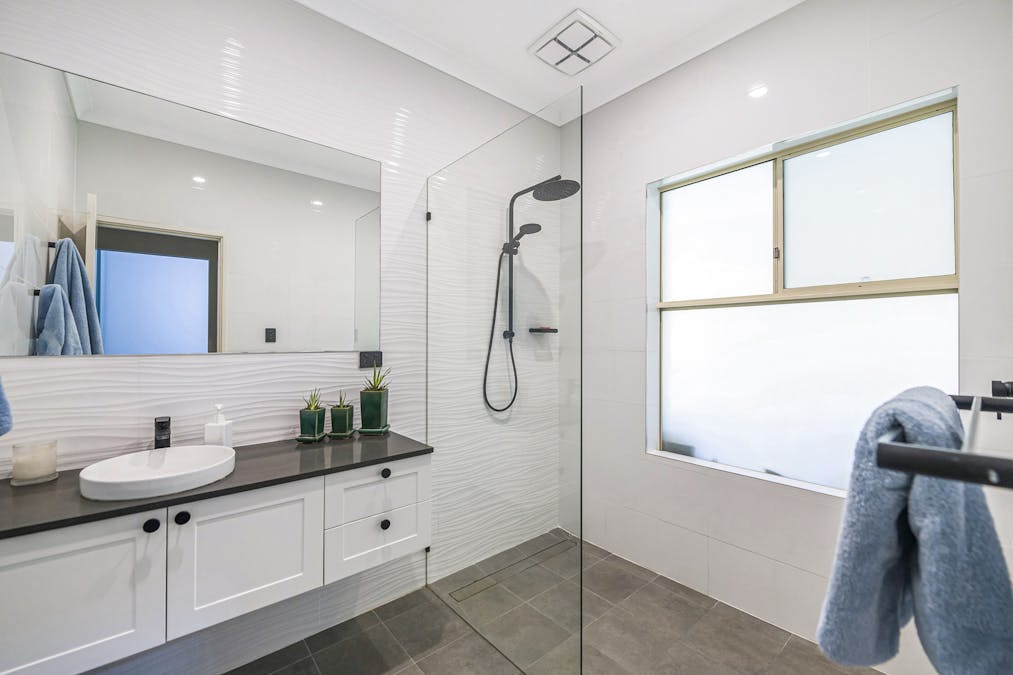 77 Lakelands Drive, Gnangara, WA, 6077 - Image 21