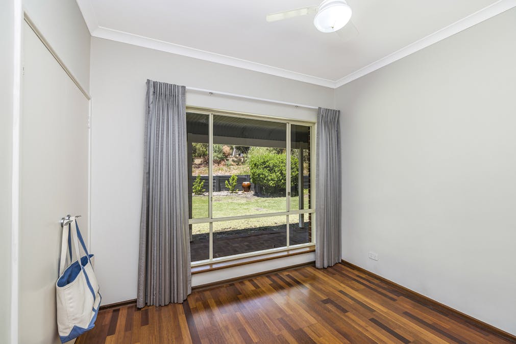 77 Lakelands Drive, Gnangara, WA, 6077 - Image 19