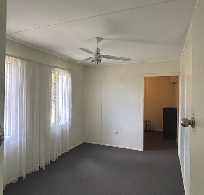 2/97  Patrick Street, Dalby, QLD, 4405 - Image 5