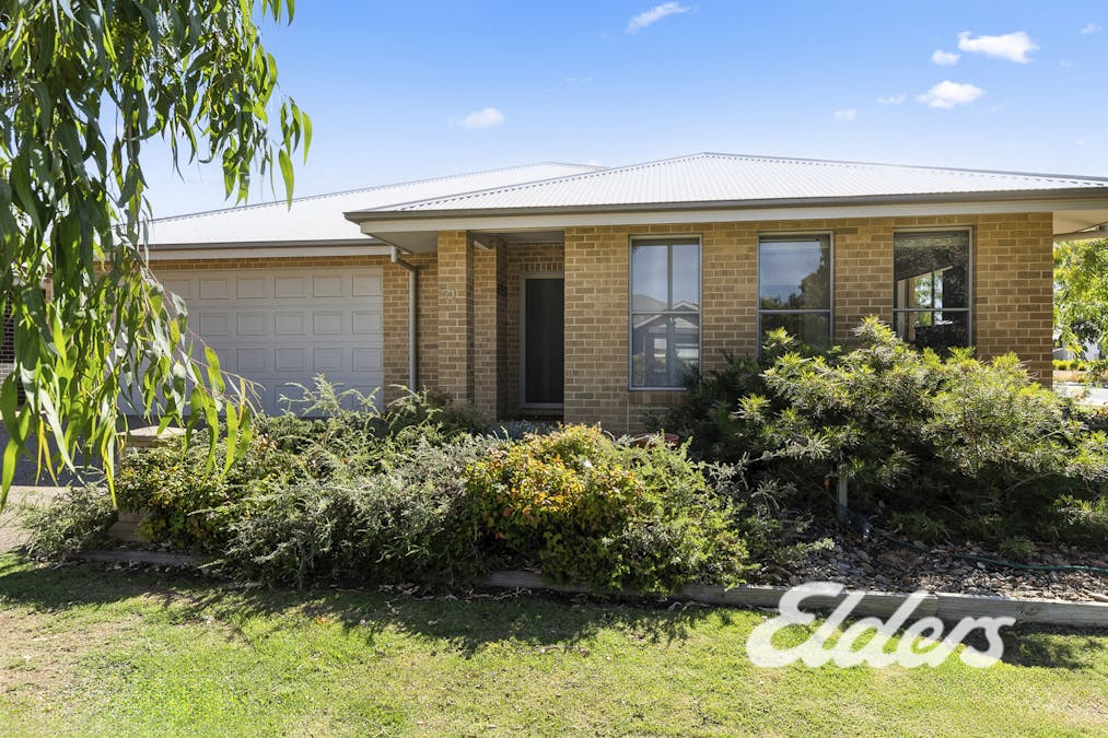 71 Robinson Way, Yarrawonga, VIC, 3730 - Image 2
