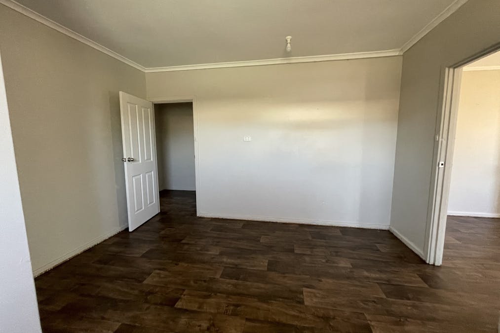 11 Wade Street, Whyalla Norrie, SA, 5608 - Image 4