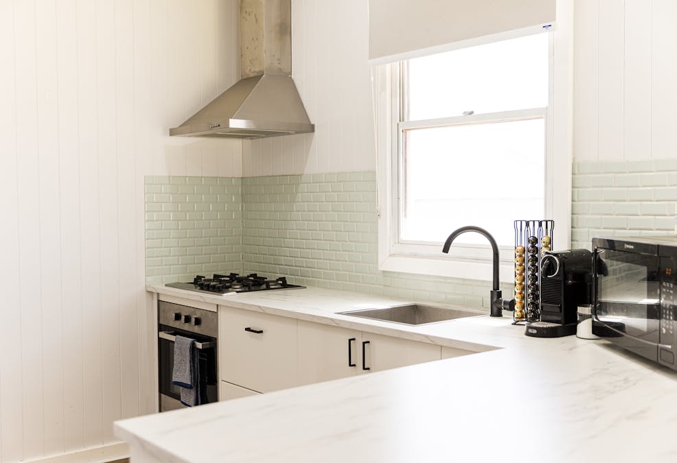 8 Jubilee Street, Merredin, WA, 6415 - Image 4