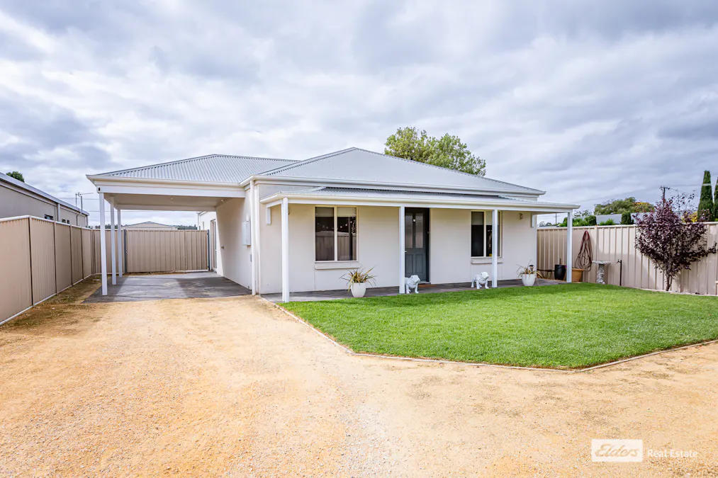7 Brealey Place, Naracoorte, SA, 5271 - Image 1