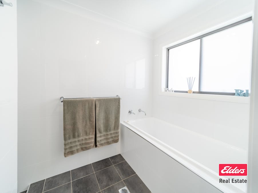 20 Azure Avenue, Dubbo, NSW, 2830 - Image 15