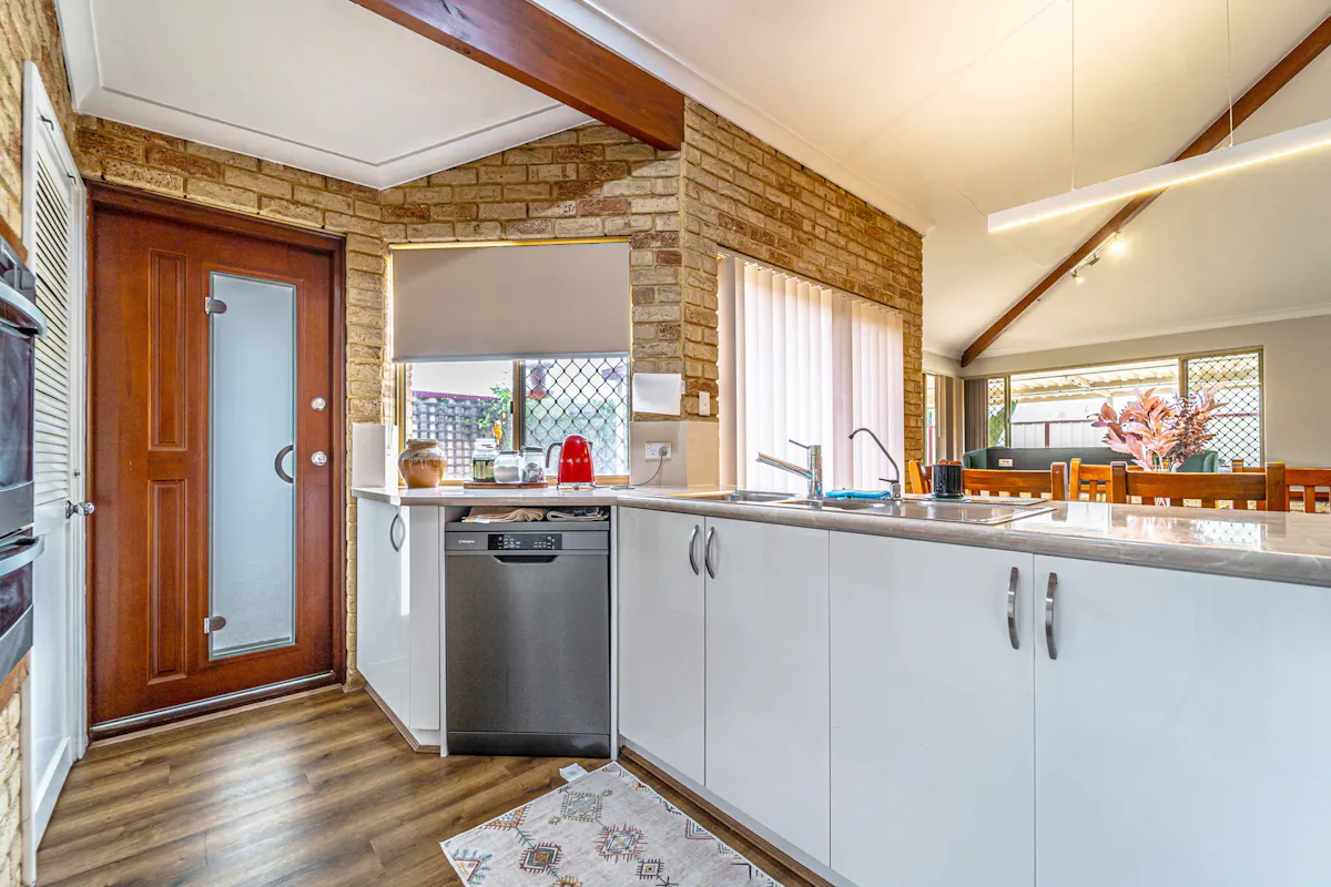 30 Caffra Close — photo 11 of 28