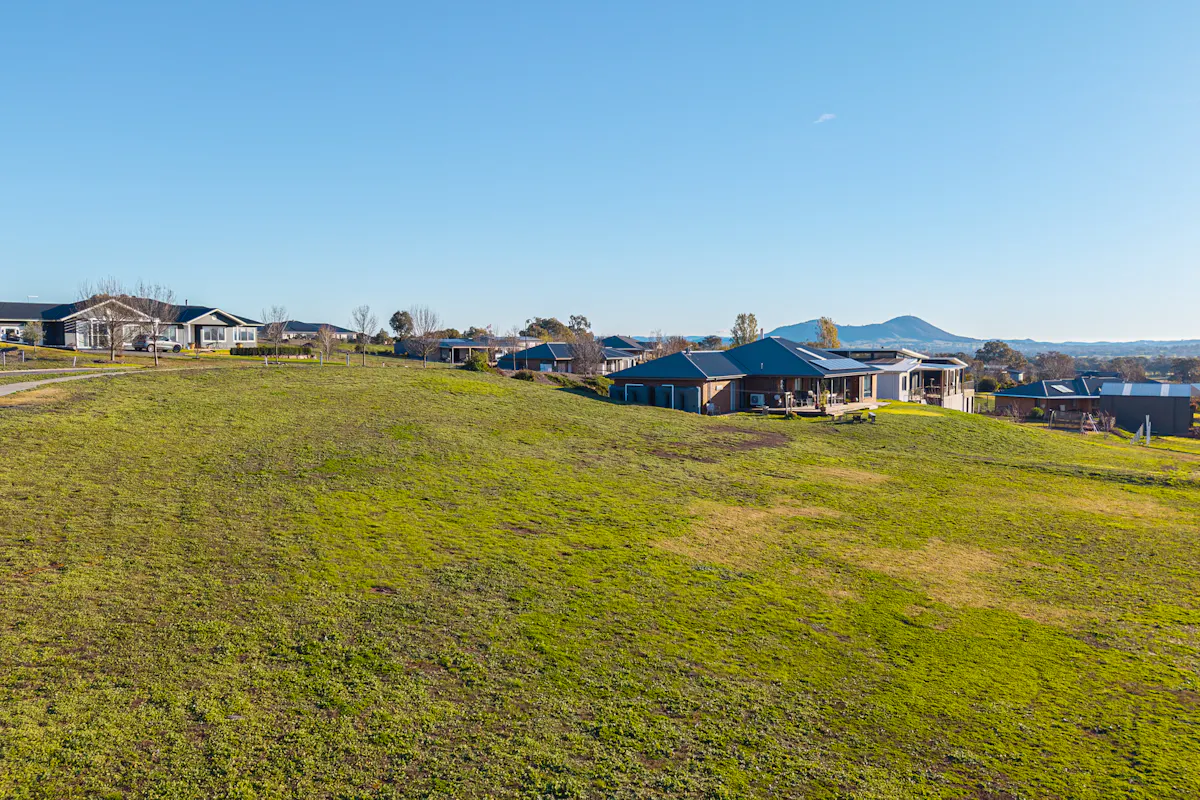 21 Lomandra Way — photo 14 of 16