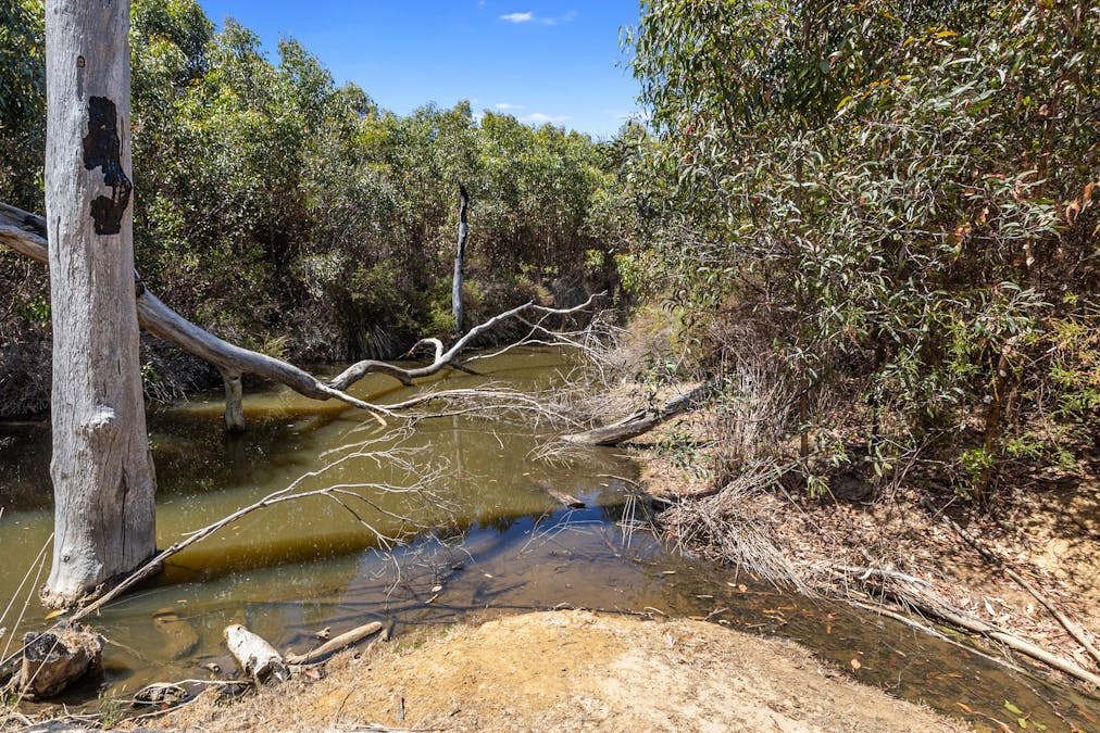 518 Range Road, Stokes Bay, SA, 5223 - Image 12