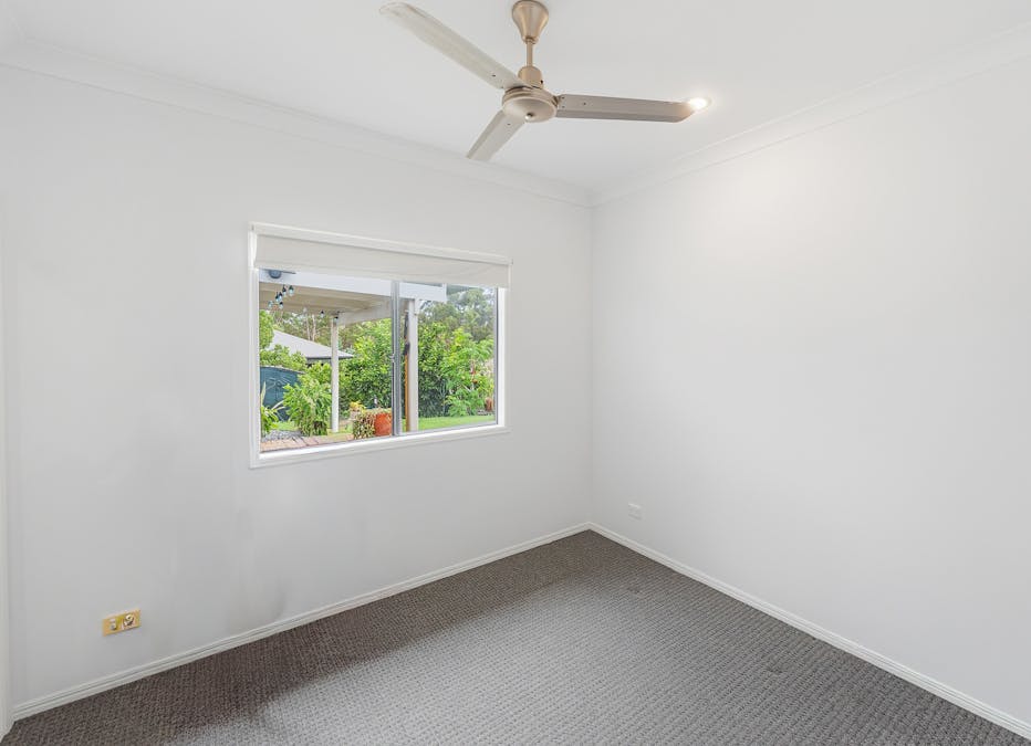 24 Viewpoint Way, New Auckland, QLD, 4680 - Image 14
