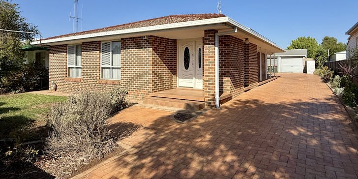 8 Armstrong Street, Parkes, NSW, 2870 - Image 1