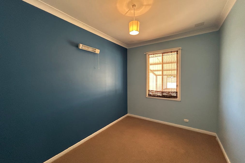 73 Endersbee Street, Merredin, WA, 6415 - Image 5