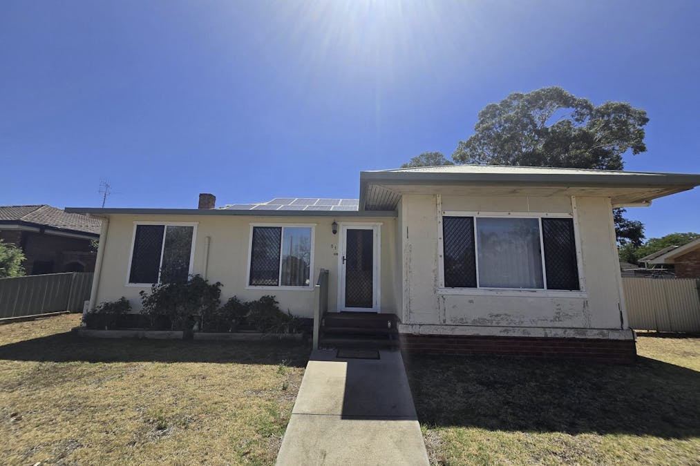 51 Boori Street, Peak Hill, NSW, 2869 - Image 1