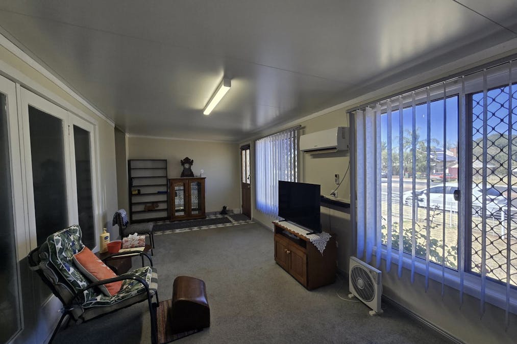 51 Boori Street, Peak Hill, NSW, 2869 - Image 4